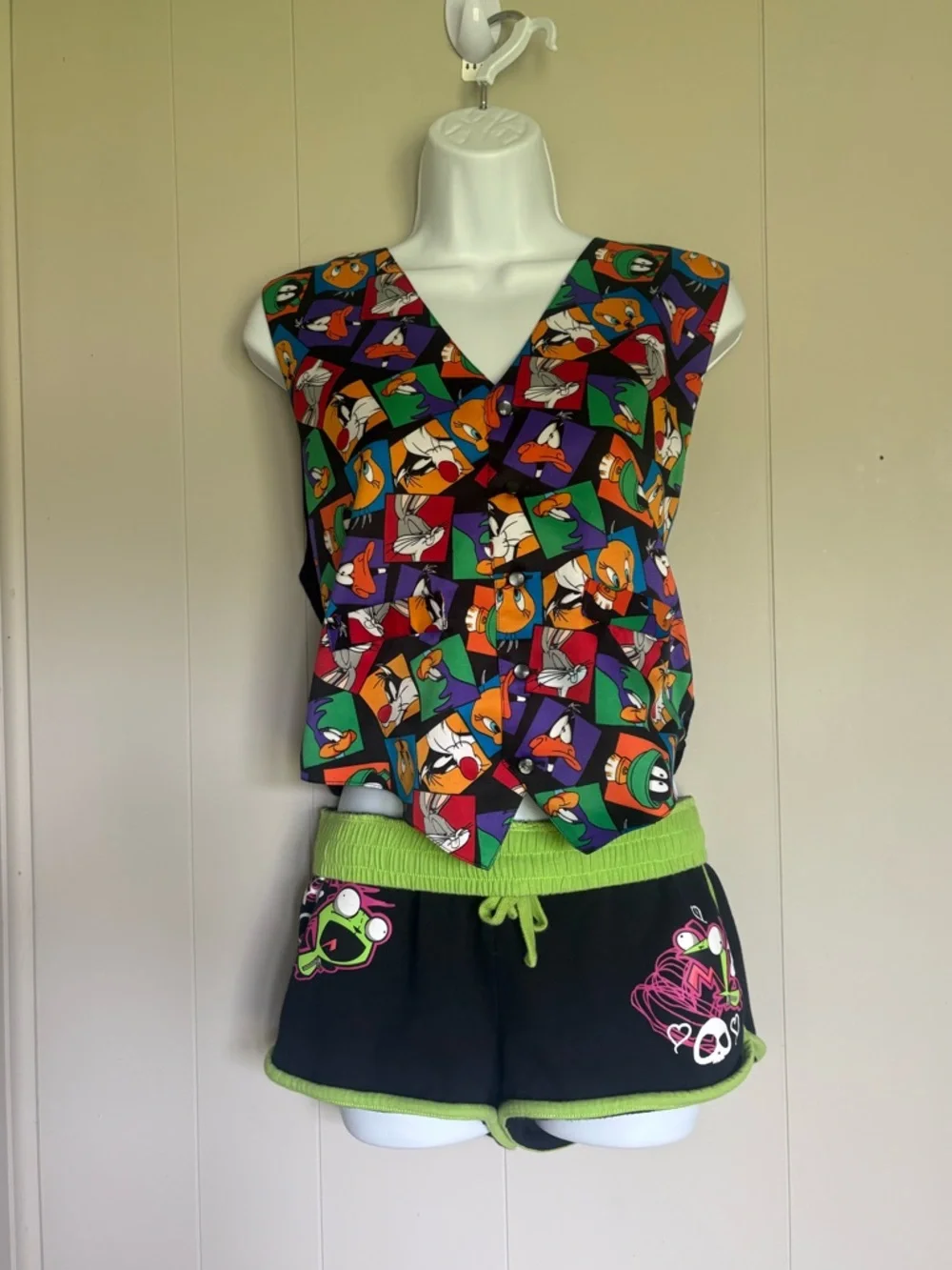 Looney Tunes Vest